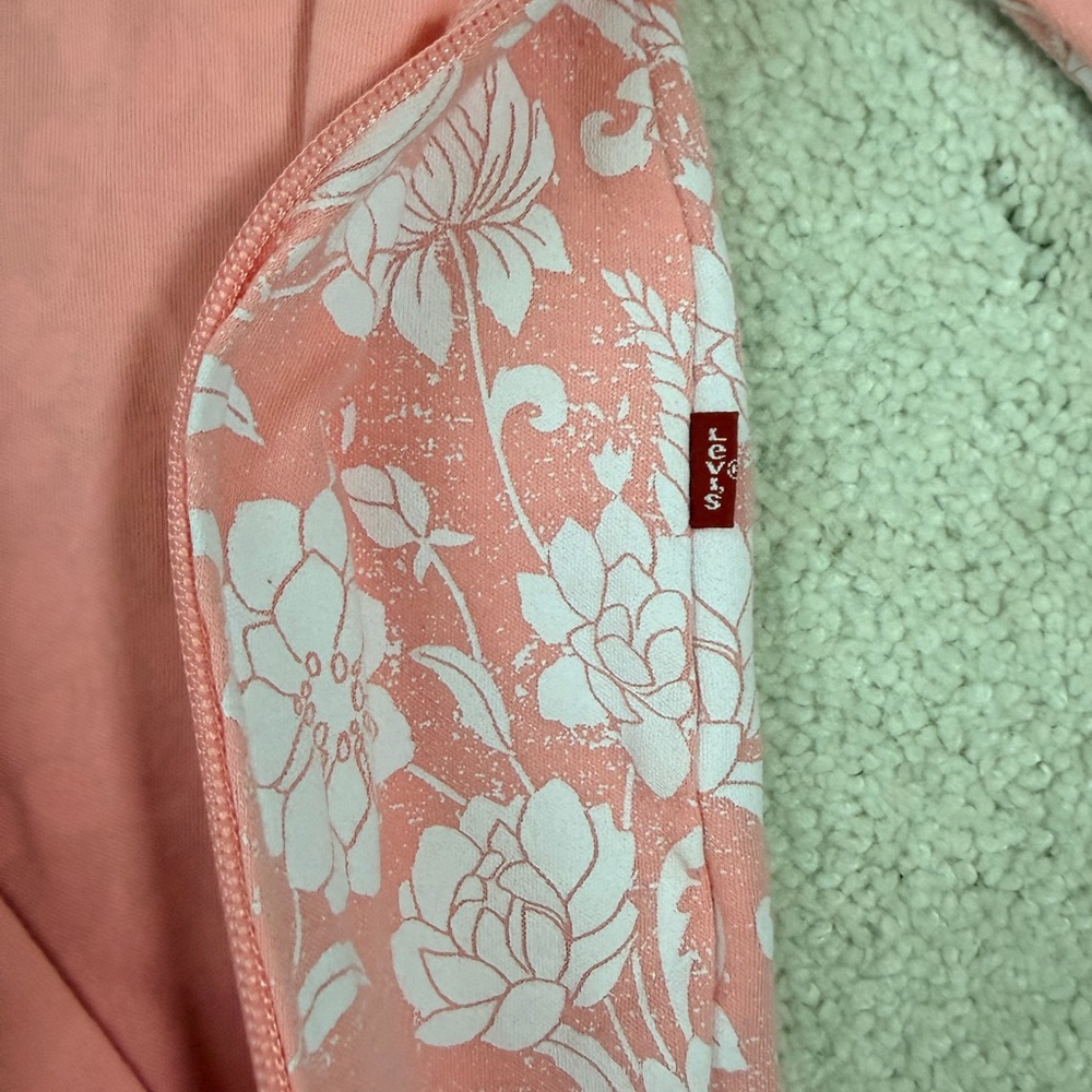 Levi's Pink and White Floral Kids Footie - Picture 8 of 12